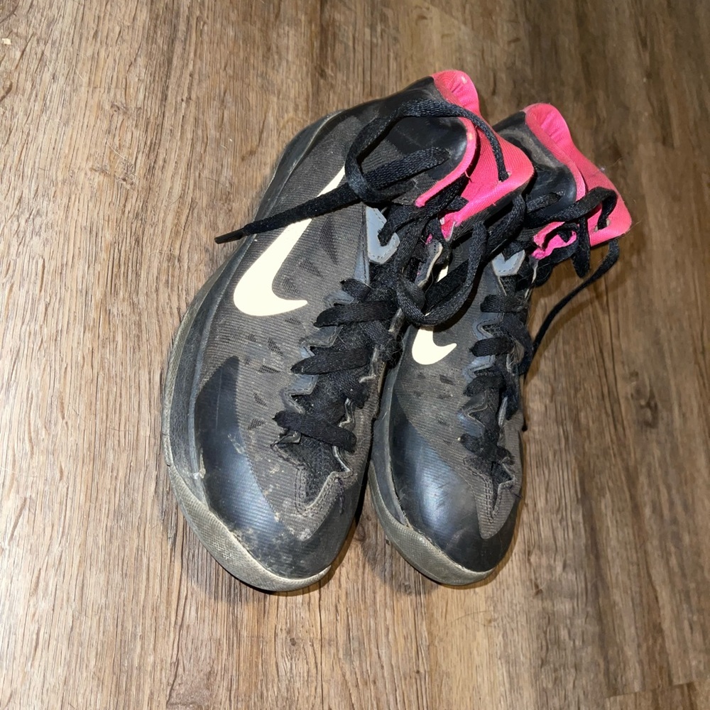 nike basketball shoes
